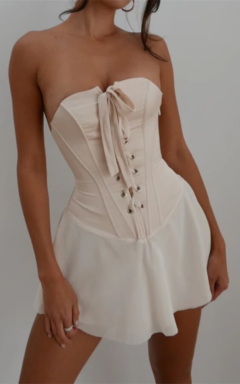 Robe corset sans bretelles